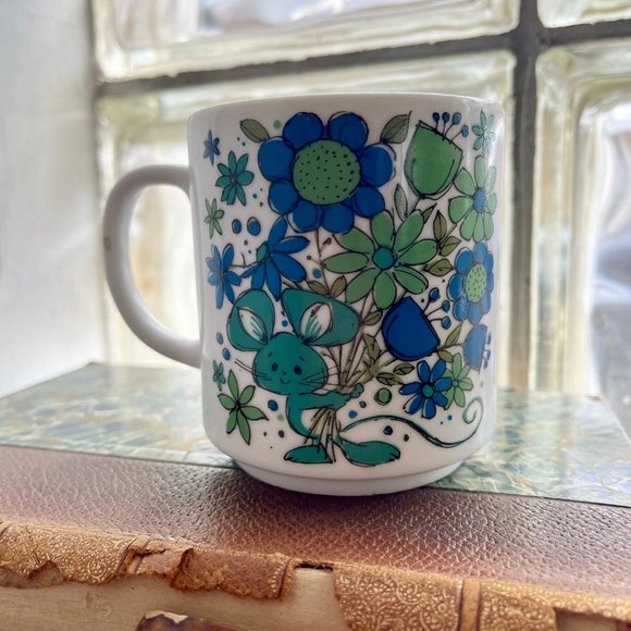 VINTAGE Flower & Mouse Mug